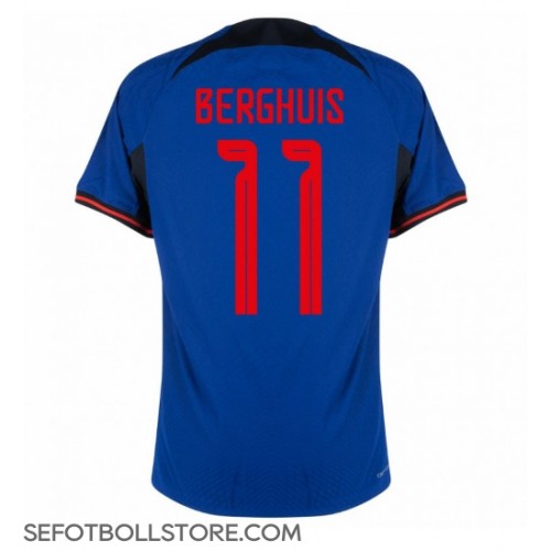 Nederländerna Steven Berghuis #11 Replika Bortatröja VM 2022 Kortärmad